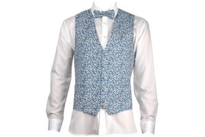 Cette image représente un gilet de cérémonie liberty bleu clair