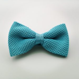 Noeud papillon tricot bleu ciel